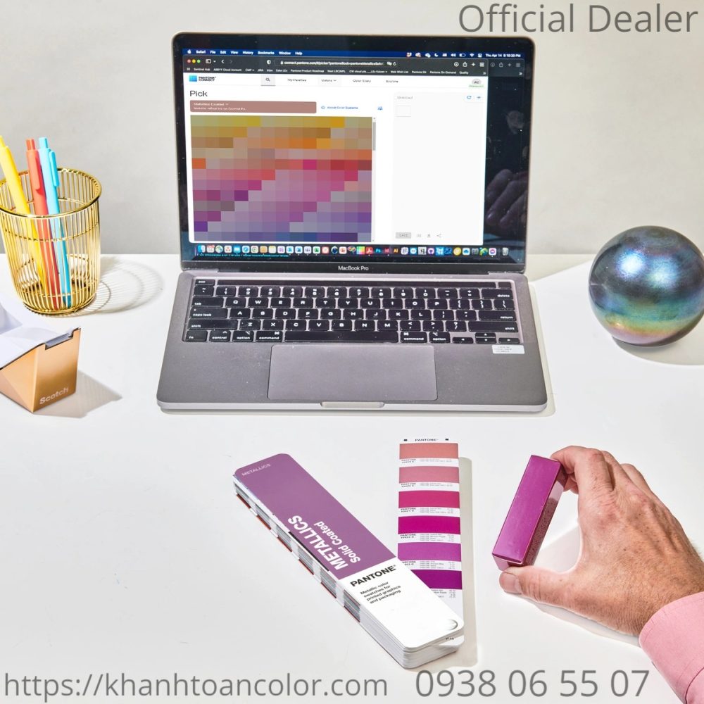 Bang-mau-Pantone-metallic-coated-GG1507B-nam-2023