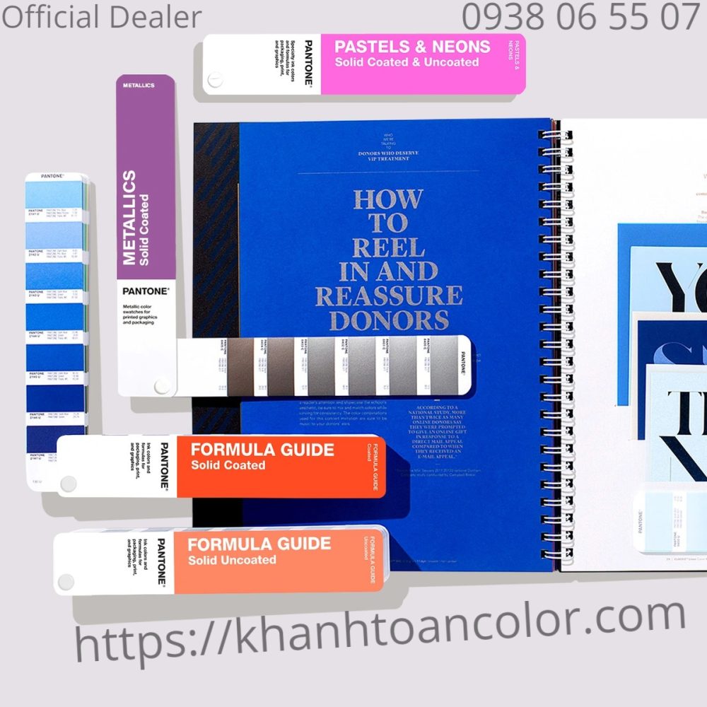Pantone-Solid-Guide-Set-GP1605B-nam-2023-3255-mau-PMS
